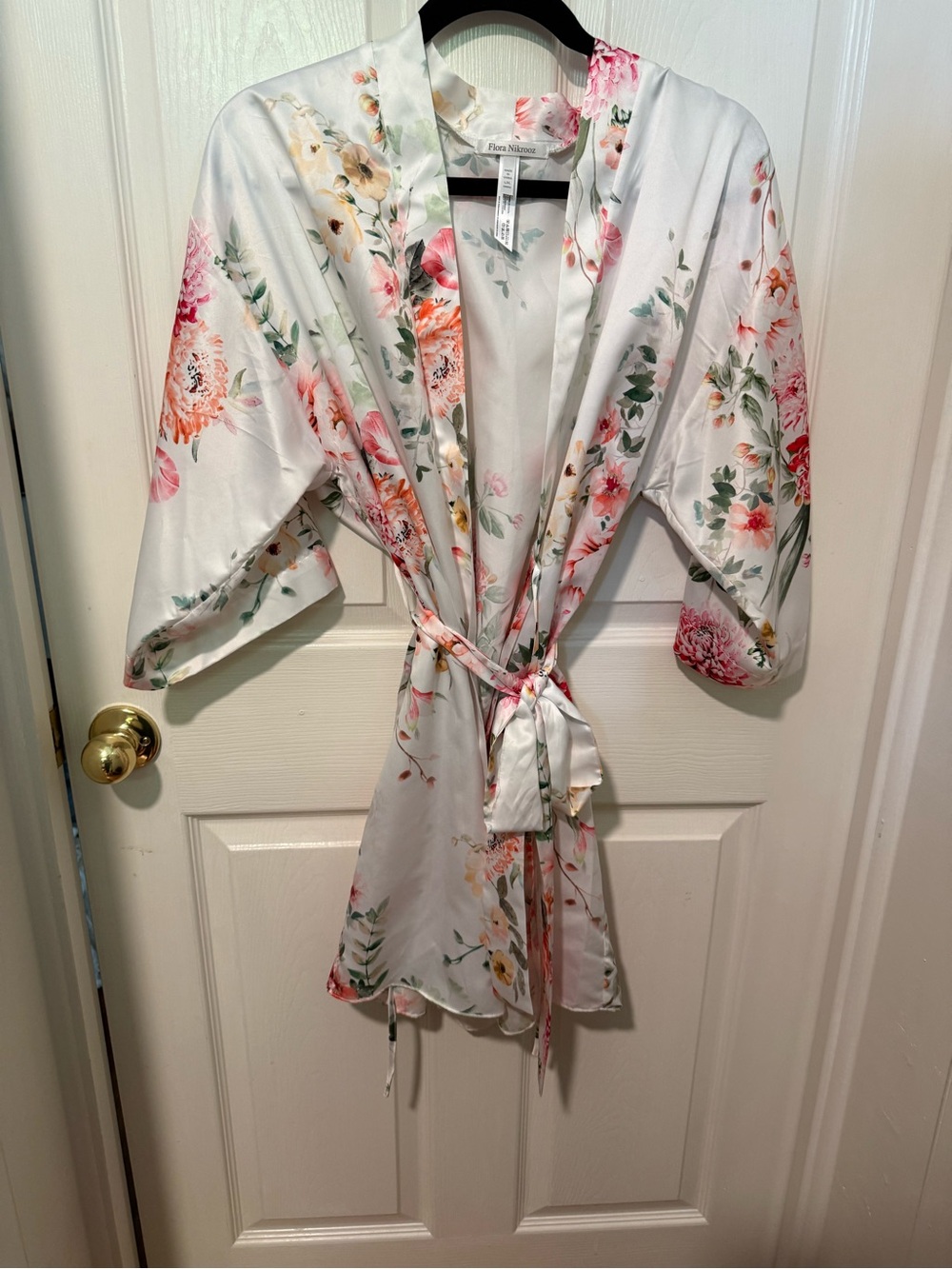 Flora Nikrooz Floral Robe in White with Pink and Green L/XL